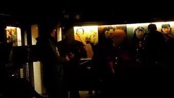 结婚乐队视频,结婚乐队倾情演绎，浪漫瞬间尽收眼底