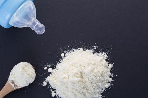 冲奶粉视频,冲泡奶粉的简单步骤与注意事项