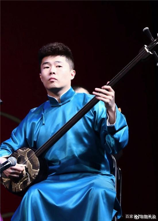 周九良视频,揭秘相声大师的幽默魅力与艺术风采