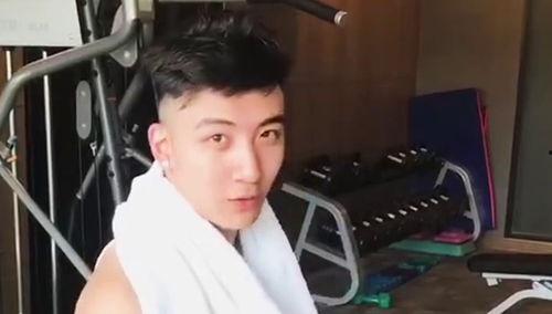 小哥哥视频,揭秘日常生活瞬间，展现真实情感魅力