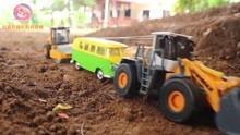 玩具铲车视频,童趣无限，创意无限