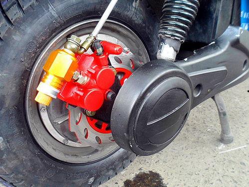 电动四轮调刹车视频