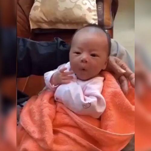 刚出生婴儿视频,初见人世间的第一幕