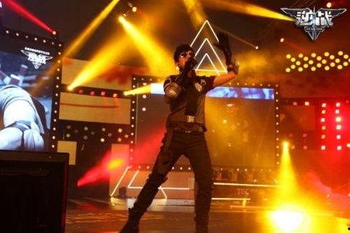 逆战张杰视频,燃情演绎，唤醒热血青春