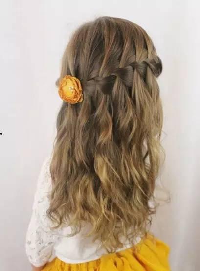 孩子编头发视频教程,孩子编发教程，打造萌娃时尚发型