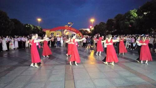 慢三舞视频,感受浪漫旋律中的优雅时光