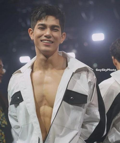 内裤男模视频,时尚潮流下的性感演绎