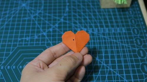 纸折爱心视频,纸折爱心教程视频解析