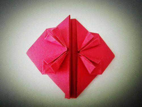 纸折爱心视频,纸折爱心教程视频解析