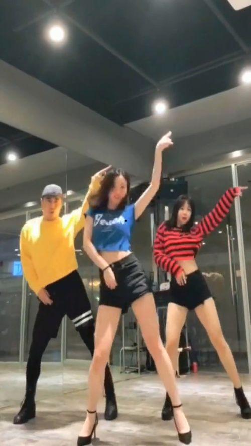 啦啦舞视频,动感十足！跟随啦啦舞视频感受青春活力