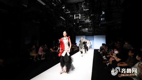 大学生走秀视频,大学生走秀惊艳演绎时尚盛宴