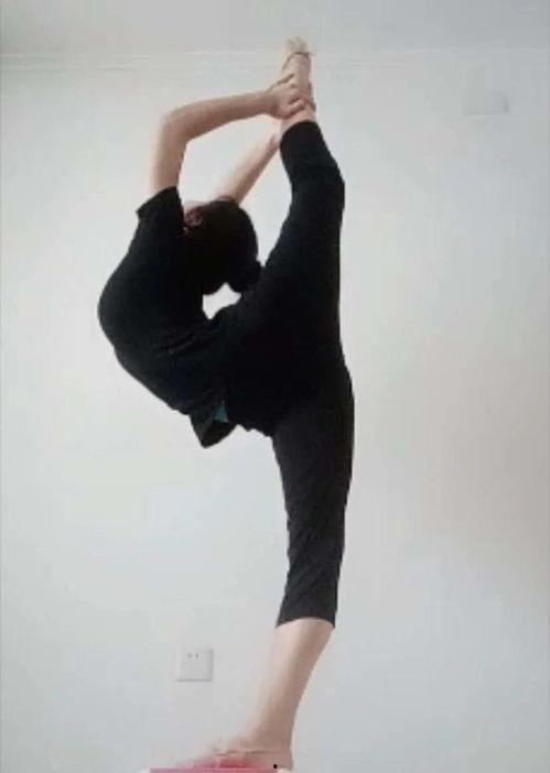 劈叉教学视频,跟随教学视频一步步解锁腿部极限