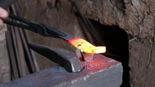 铁匠打铁视频,传统打铁技艺的传承与魅力